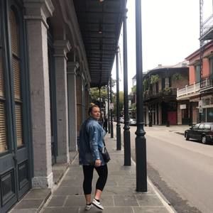 Meet your Posher, Alexis